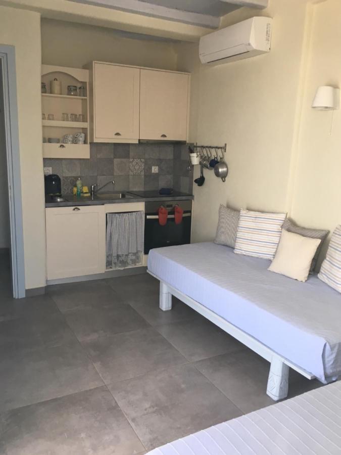 Makares Aparthotel Donoussa Exteriör bild